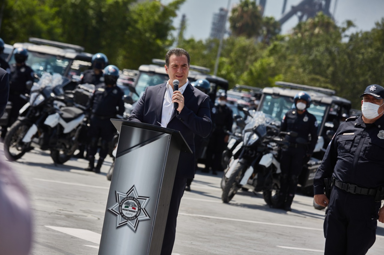 Entrega Adrián de la Garza 234 nuevas unidades a Policía y Tránsito de ...