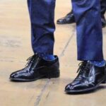 En la Casa Blanca, todos usan los mismos zapatos del presidente, aunque les queden grandes