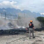 Controlan incendio en tarimera en Santa Catarina