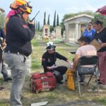 Mujer resulta lesionada tras caída en panteón de Escobedo