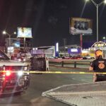 Hombre muere tras volcadura en paso elevado de Gonzalitos