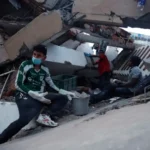 Sube a 132 número de muertos tras sismo en Colombia