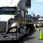 Muere ciclista tras ser atropellado por tráiler en San Nicolás