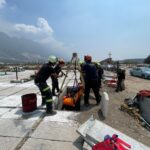 Hombre resulta lesionado tras caer en fosa dentro de panteón en Santa Catarina