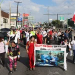 Llevan trabajadores del IMSS sus protestas a calles de Monterrey y San Pedro